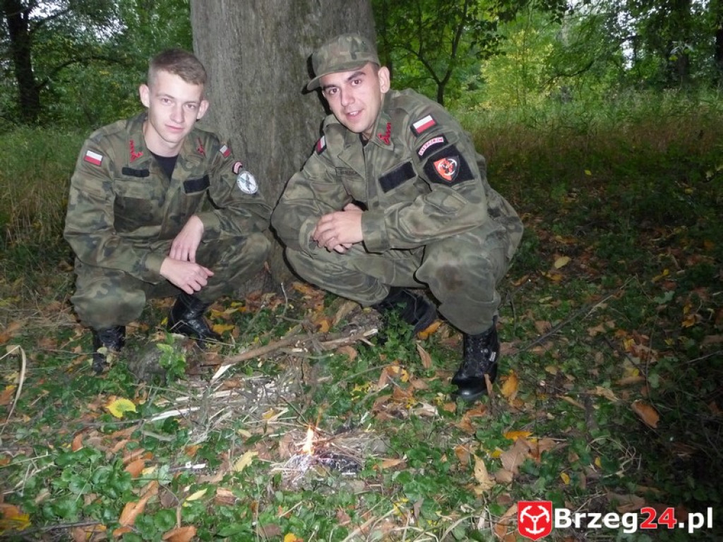 Młodzież II LO w Brzegu na obozie szkoleniowym  finansowanym przez Ministerstwo Obrony Narodowej