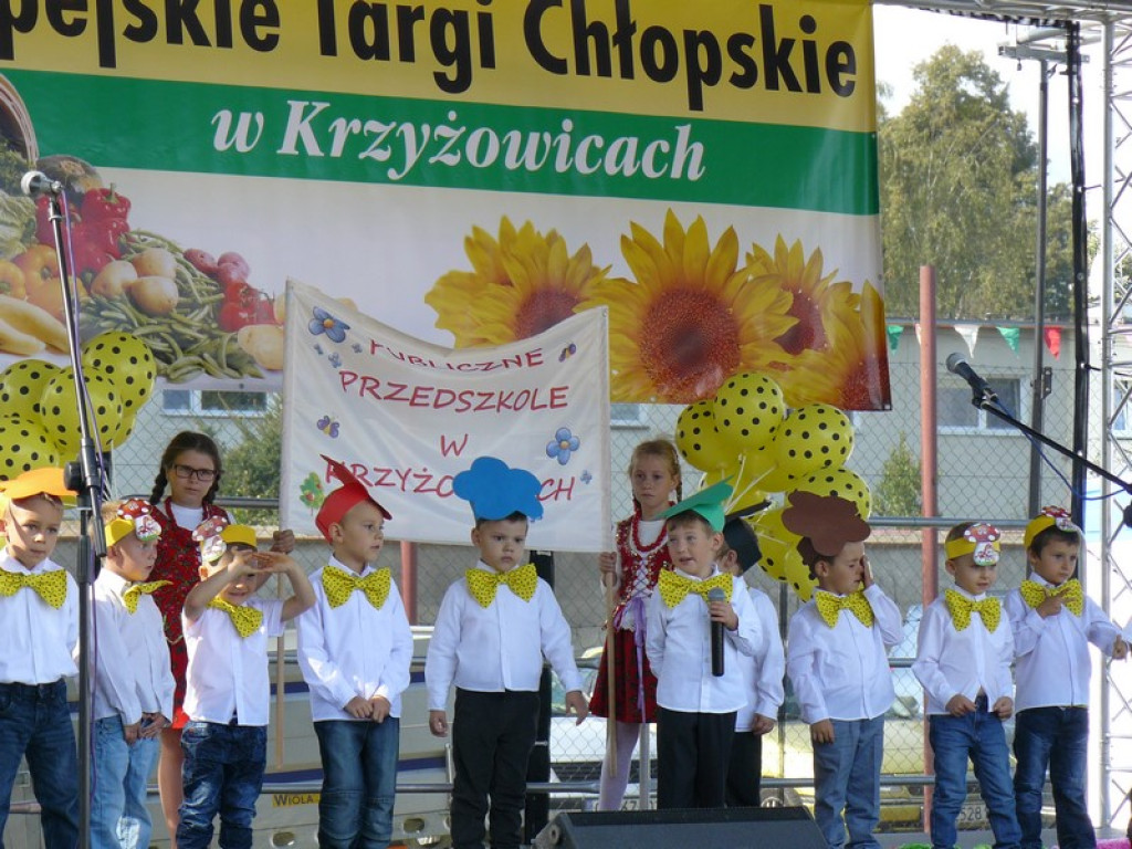 Występ dzieci z Publicznego Przedszkola w Krzyżowicach na XVI Europejskich Targach Chłopskich