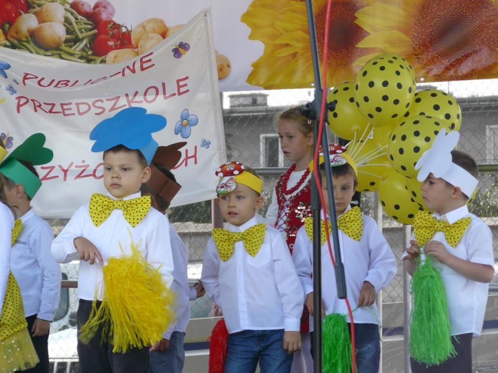Występ dzieci z Publicznego Przedszkola w Krzyżowicach na XVI Europejskich Targach Chłopskich
