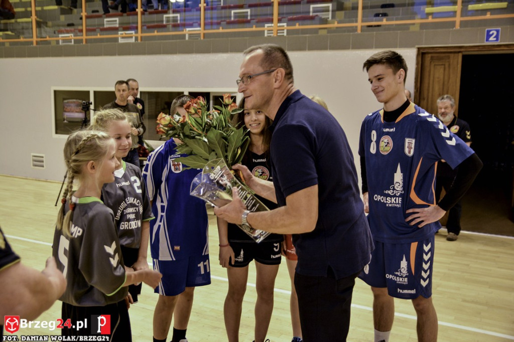 Olimp z Ostrovią na tarczy