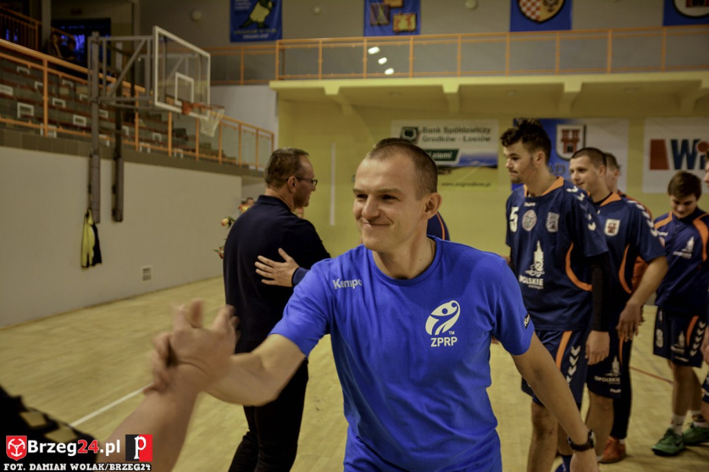 Olimp z Ostrovią na tarczy