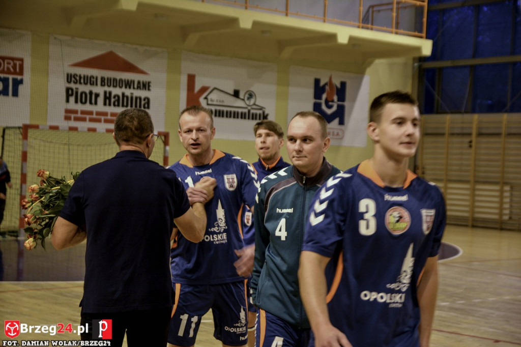 Olimp z Ostrovią na tarczy