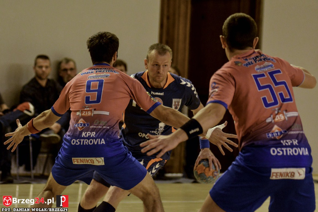 Olimp z Ostrovią na tarczy