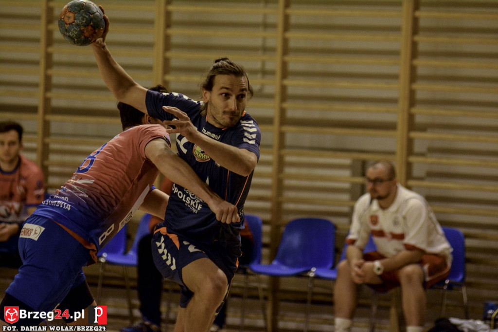 Olimp z Ostrovią na tarczy