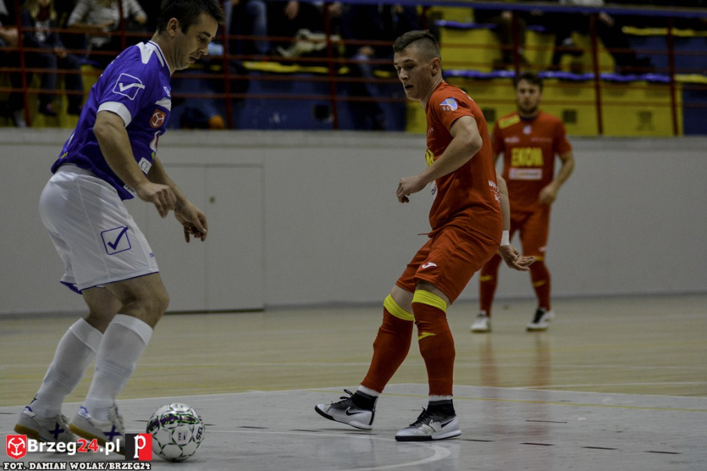KS Gredar Futsal Team Brzeg remisuje z KS Ekom Futsal Nnowiny 5:5 (2:3)