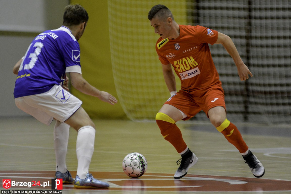 KS Gredar Futsal Team Brzeg remisuje z KS Ekom Futsal Nnowiny 5:5 (2:3)