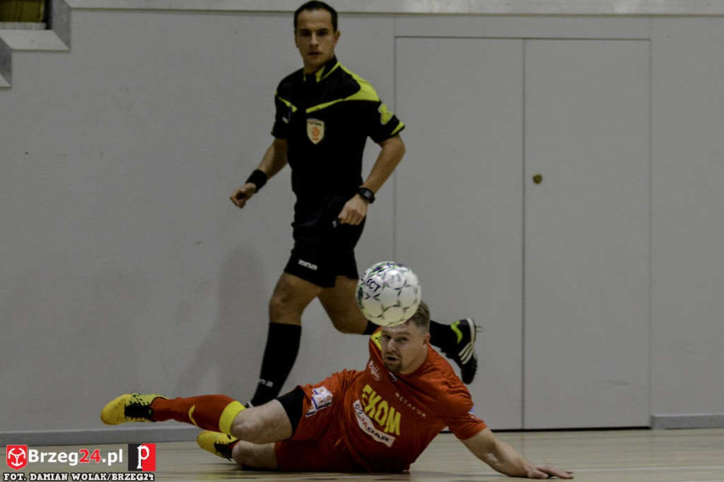 KS Gredar Futsal Team Brzeg remisuje z KS Ekom Futsal Nnowiny 5:5 (2:3)