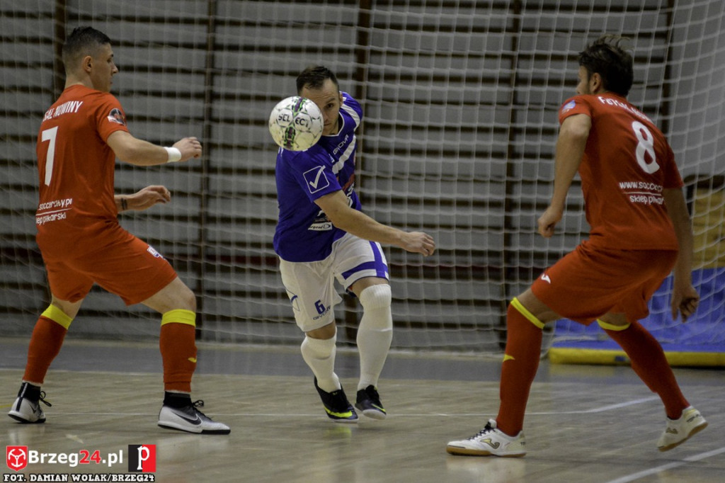 KS Gredar Futsal Team Brzeg remisuje z KS Ekom Futsal Nnowiny 5:5 (2:3)