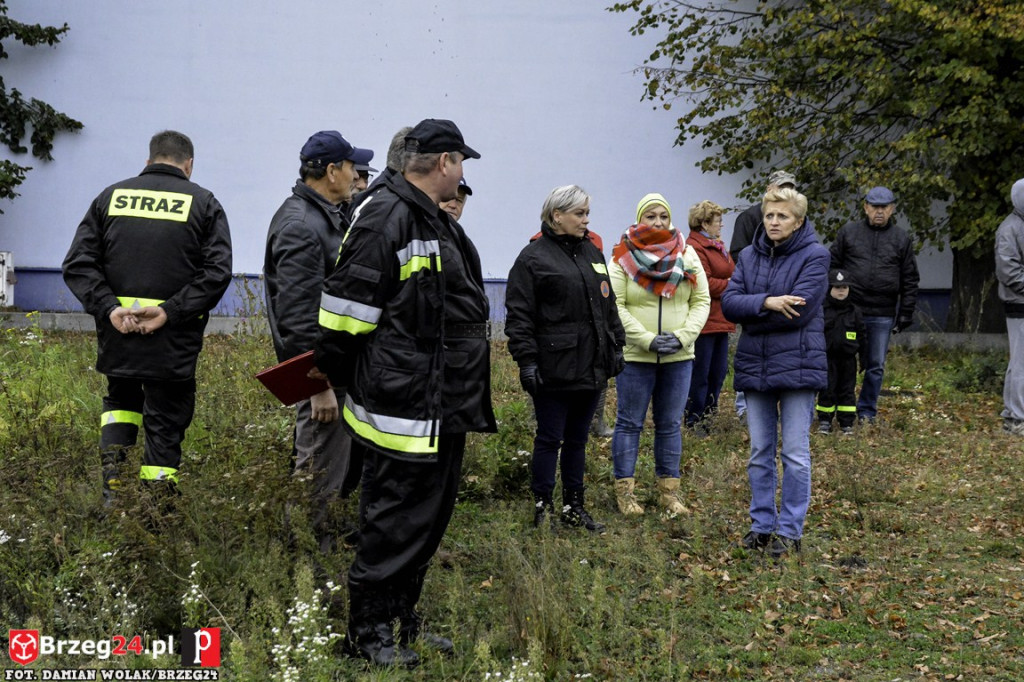 Pożar magazynu i wypadek samochodowy podczas ćwiczeń strażaków [fotorelacja]