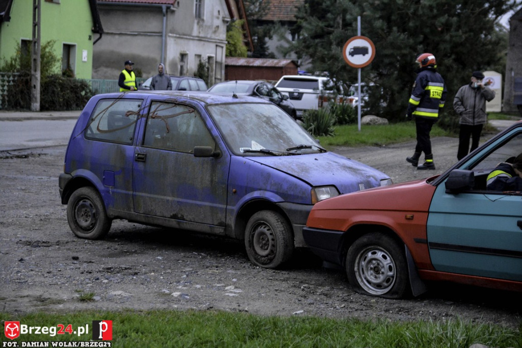 Pożar magazynu i wypadek samochodowy podczas ćwiczeń strażaków [fotorelacja]
