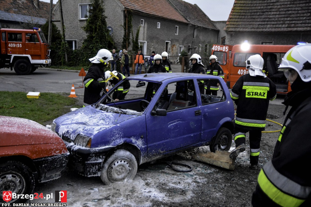 Pożar magazynu i wypadek samochodowy podczas ćwiczeń strażaków [fotorelacja]