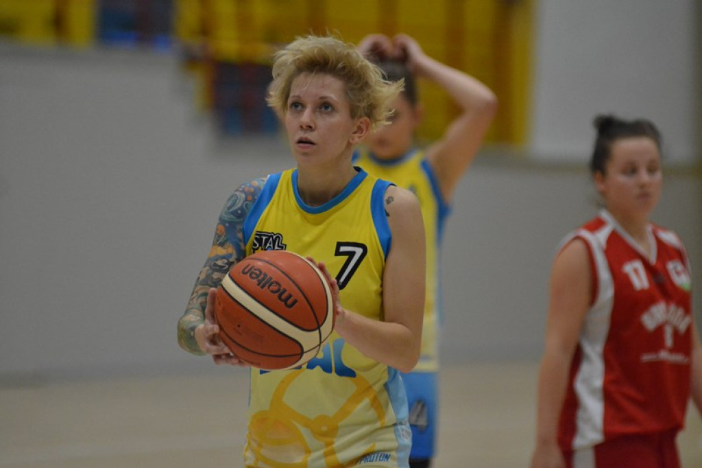 KSK Stal Brzeg wygrywa na inaugurację sezonu ! [galeria]