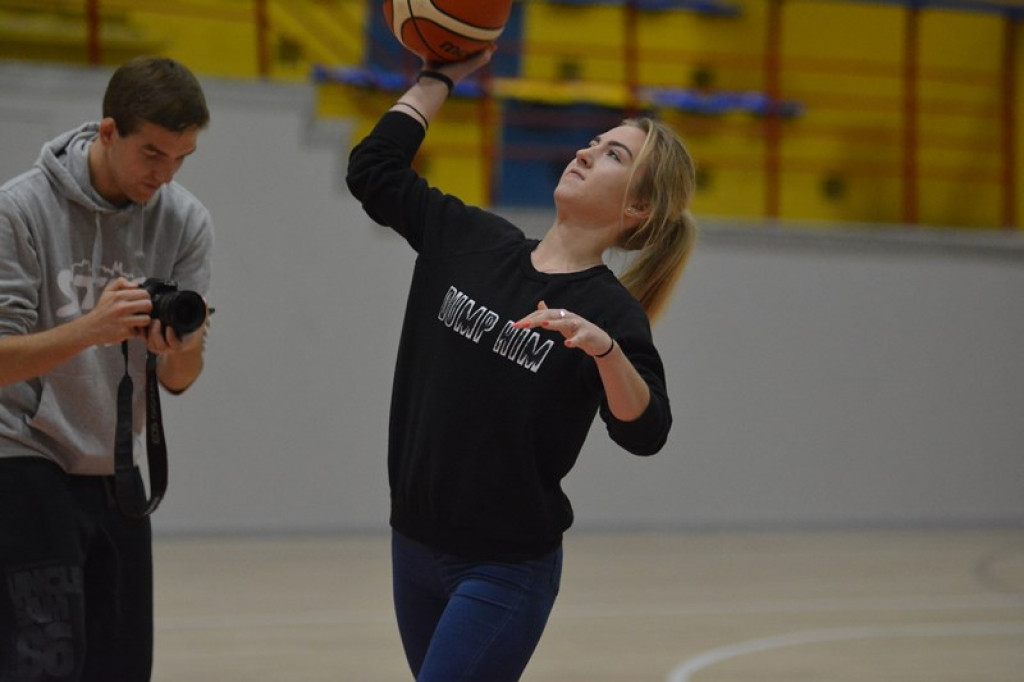 KSK Stal Brzeg wygrywa na inaugurację sezonu ! [galeria]