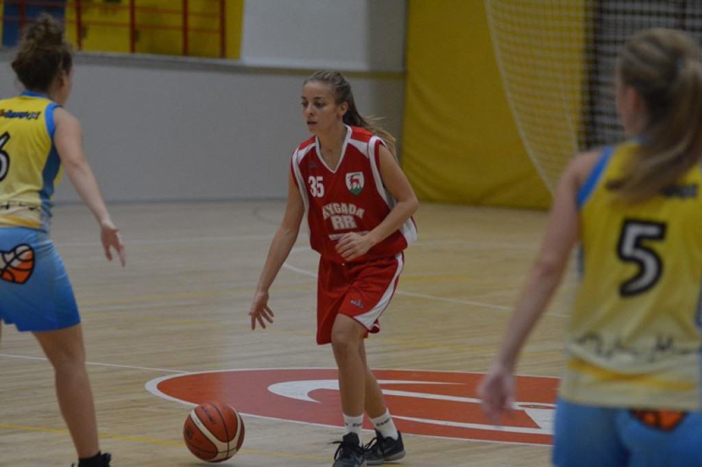 KSK Stal Brzeg wygrywa na inaugurację sezonu ! [galeria]