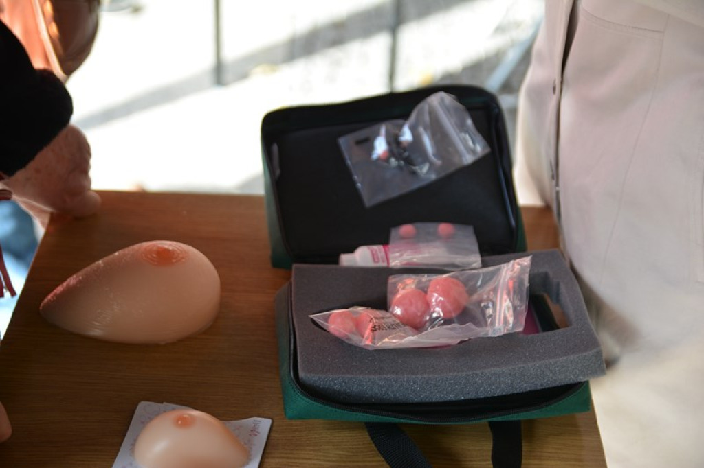 Drugi Marsz Różowej Wstążki w Brzegu [fotorelacja]