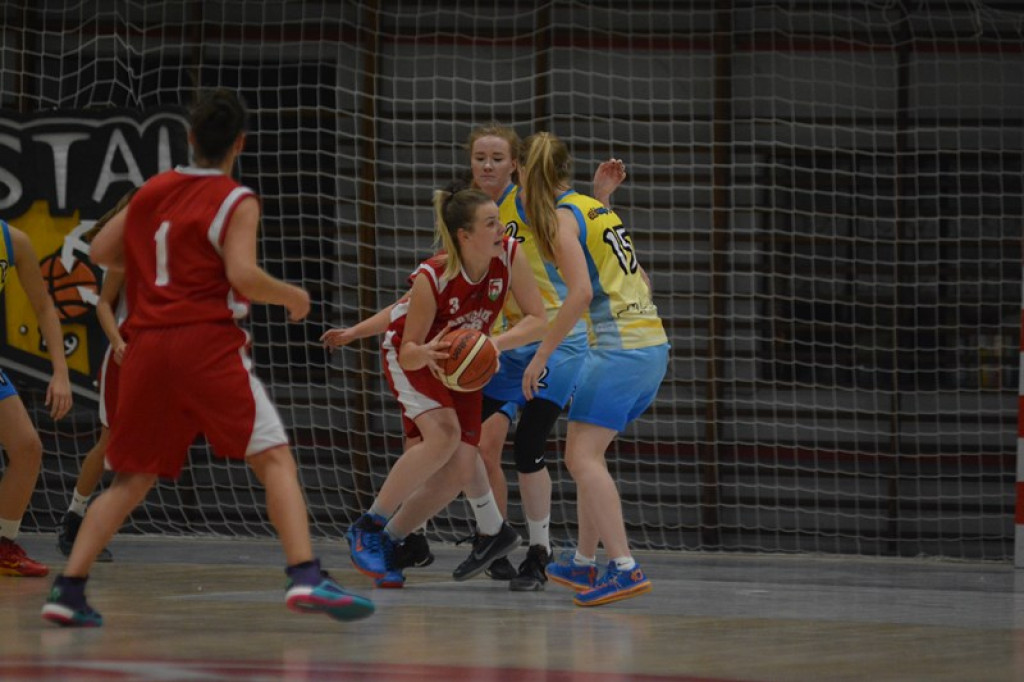 KSK Stal Brzeg wygrywa na inaugurację sezonu ! [galeria]