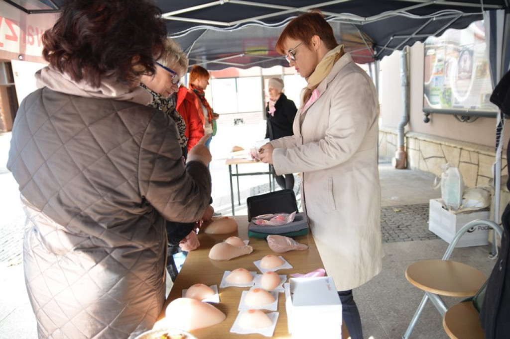 Drugi Marsz Różowej Wstążki w Brzegu [fotorelacja]