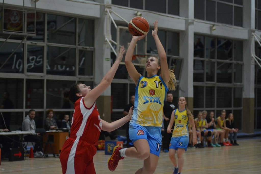 KSK Stal Brzeg wygrywa na inaugurację sezonu ! [galeria]