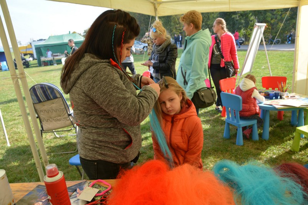 Moc atrakcji w Łosiowie. Trwa festyn charytatywny dla Mateusza [galeria zdjęć]