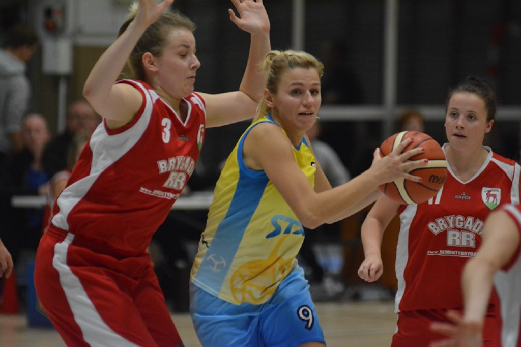 KSK Stal Brzeg wygrywa na inaugurację sezonu ! [galeria]