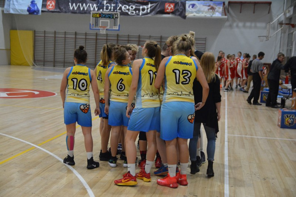 KSK Stal Brzeg wygrywa na inaugurację sezonu ! [galeria]