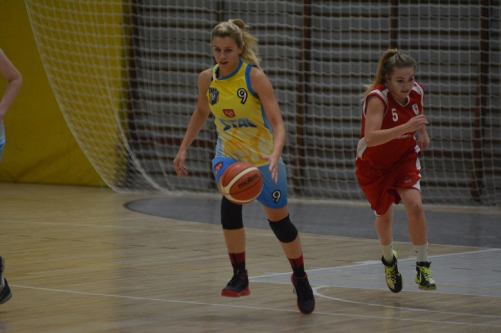 KSK Stal Brzeg wygrywa na inaugurację sezonu ! [galeria]