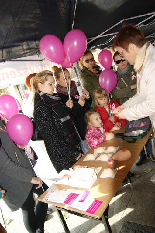 Drugi Marsz Różowej Wstążki w Brzegu [fotorelacja]