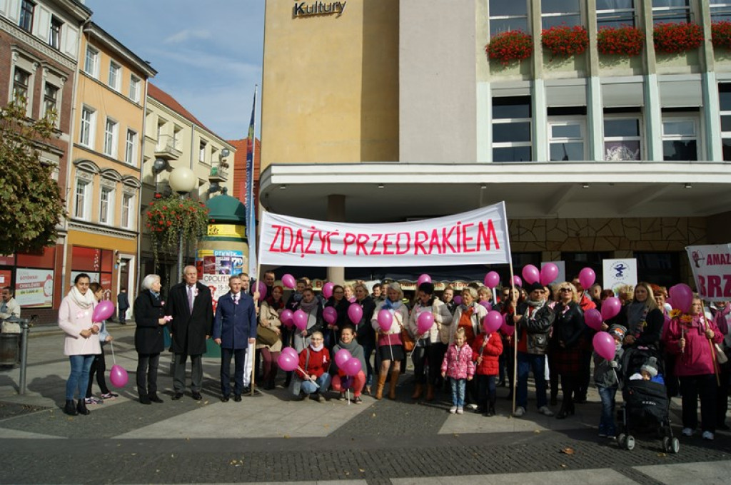 Drugi Marsz Różowej Wstążki w Brzegu [fotorelacja]