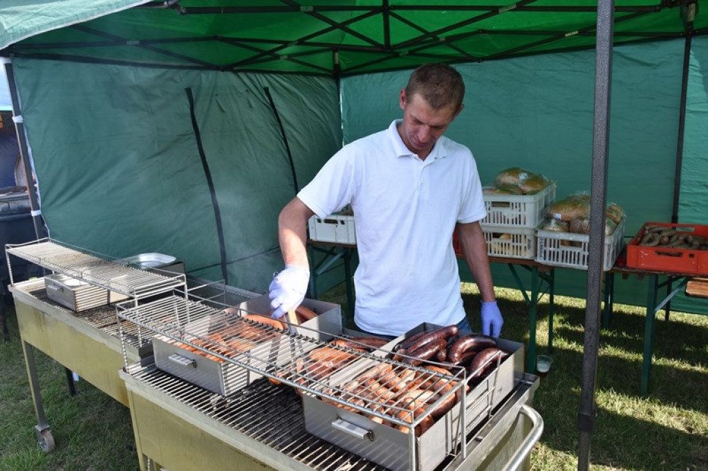 Moc atrakcji w Łosiowie. Trwa festyn charytatywny dla Mateusza [galeria zdjęć]