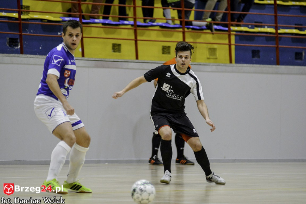 KS Gredar Futsal Team Brzeg - LEX Kancelaria Słomniki 5:6 (2:4) [fotorelacja]