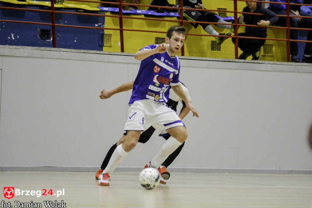 KS Gredar Futsal Team Brzeg - LEX Kancelaria Słomniki 5:6 (2:4) [fotorelacja]