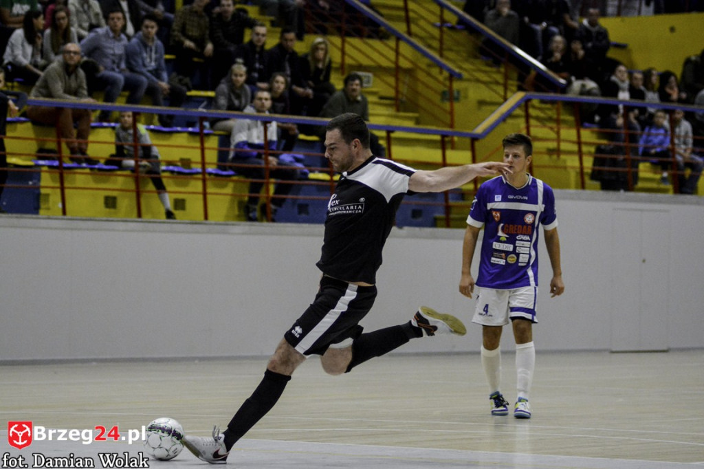 KS Gredar Futsal Team Brzeg - LEX Kancelaria Słomniki 5:6 (2:4) [fotorelacja]
