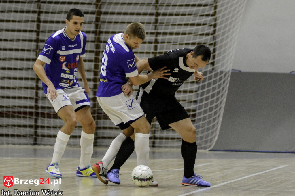 KS Gredar Futsal Team Brzeg - LEX Kancelaria Słomniki 5:6 (2:4) [fotorelacja]