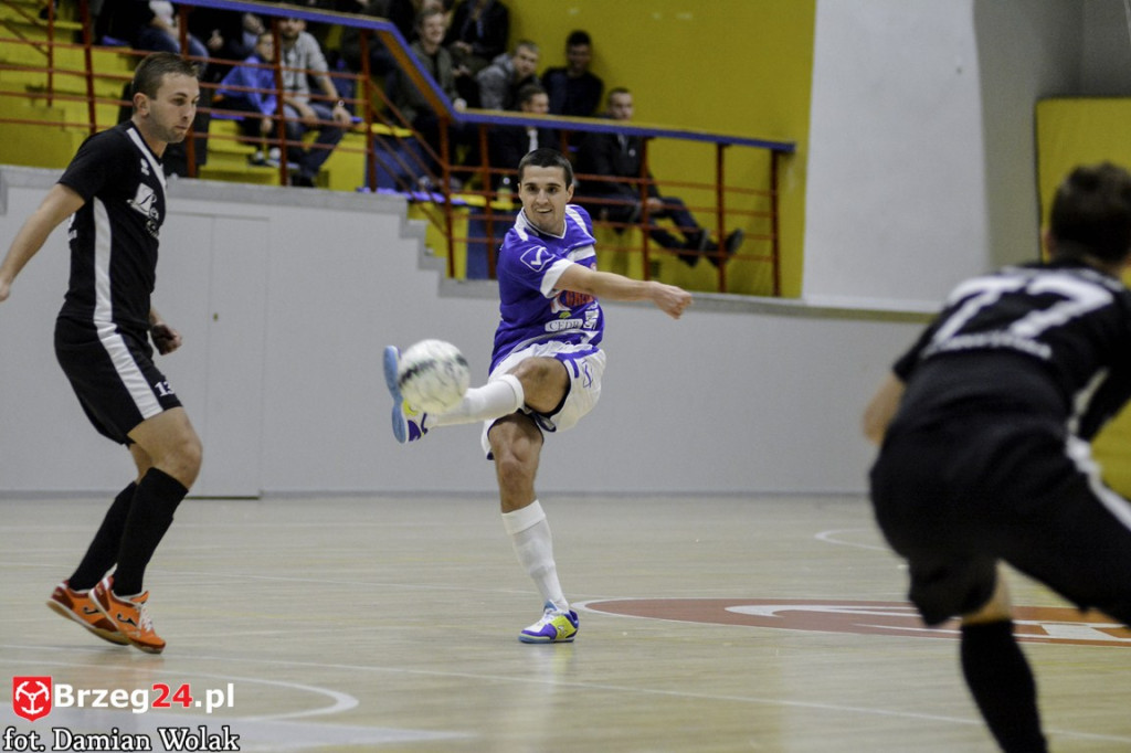 KS Gredar Futsal Team Brzeg - LEX Kancelaria Słomniki 5:6 (2:4) [fotorelacja]