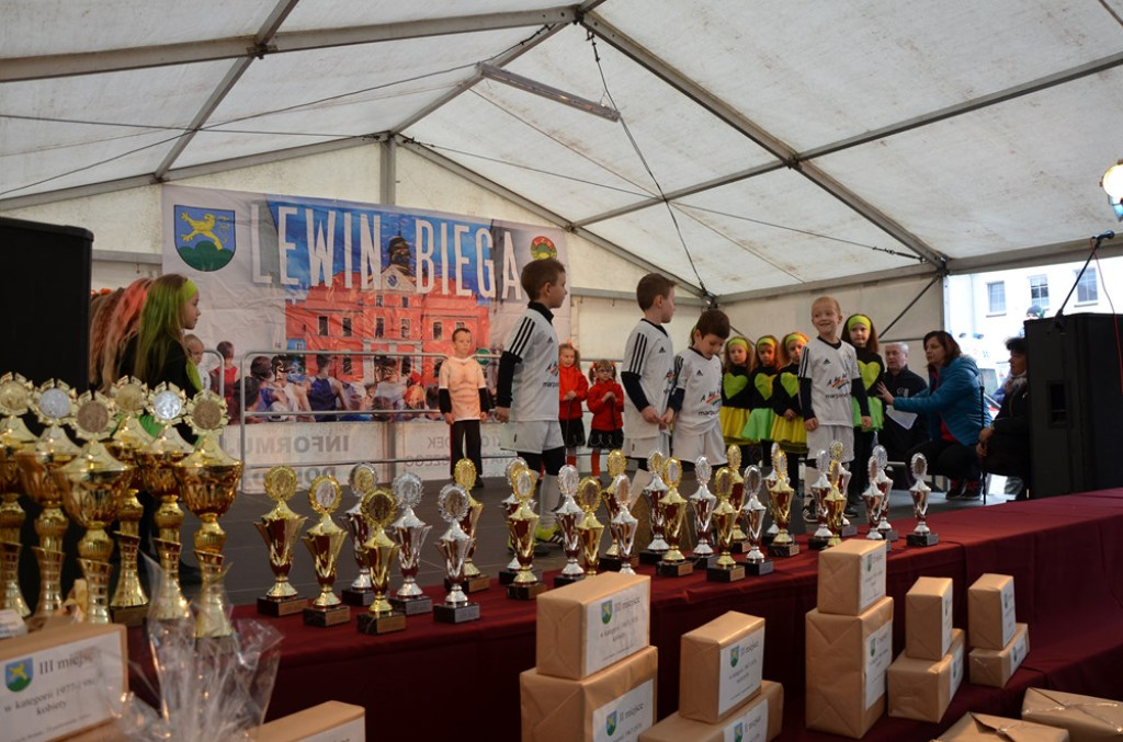 Lewin biegał po raz czwarty !