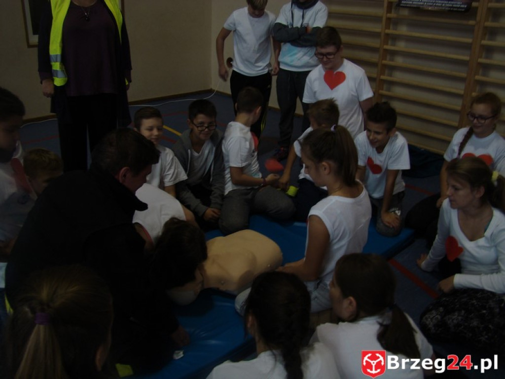 Próba pobicia rekordu Guinness`a w PSP im. Bohaterów II Wojny Światowej w Czepielowicach