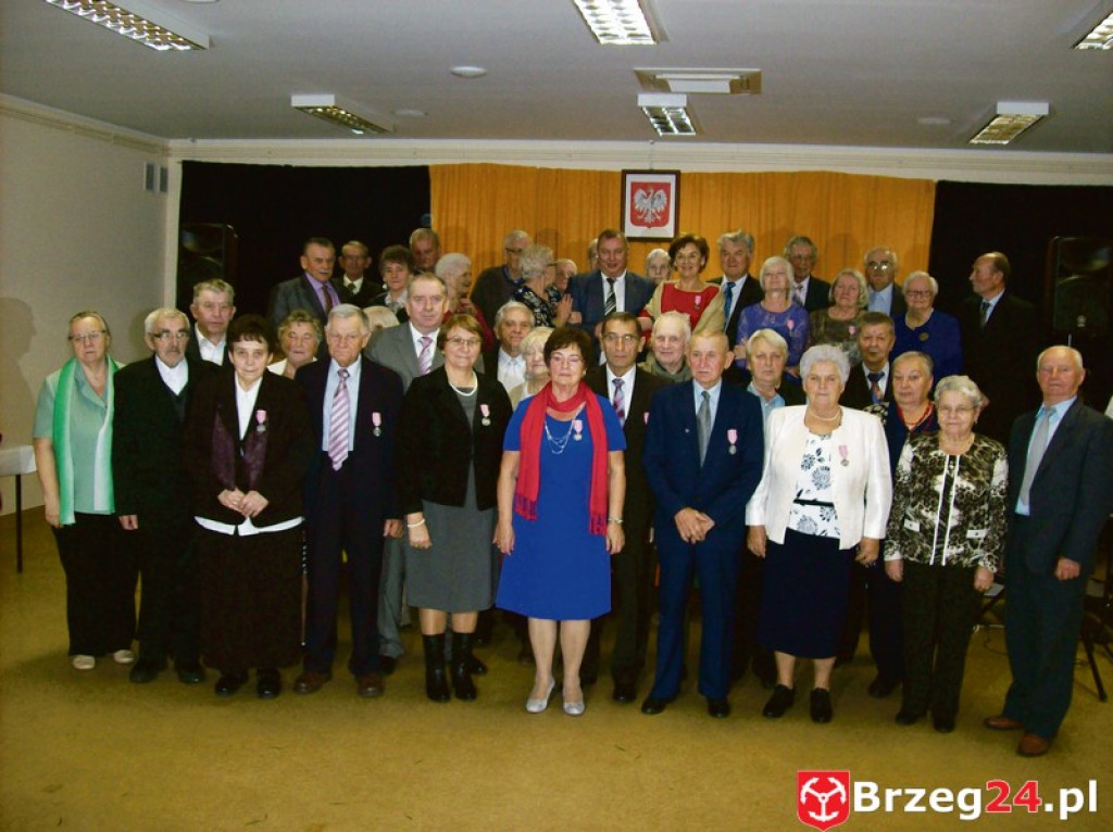 ODZNACZENIA ZA DŁUGOLETNIE POŻYCIE MAŁŻEŃSKIE W GMINIE LUBSZA