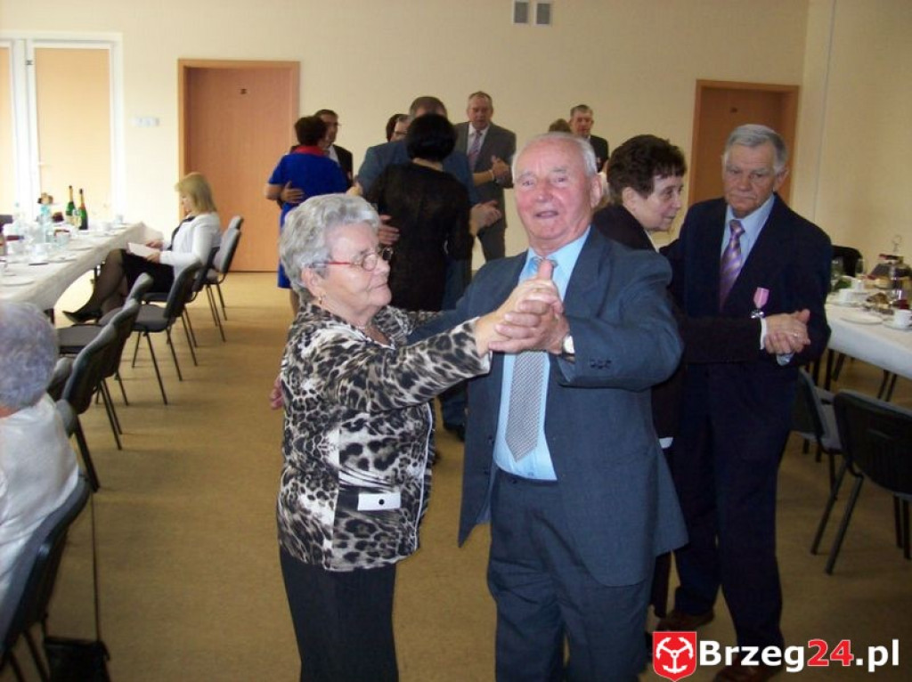 ODZNACZENIA ZA DŁUGOLETNIE POŻYCIE MAŁŻEŃSKIE W GMINIE LUBSZA