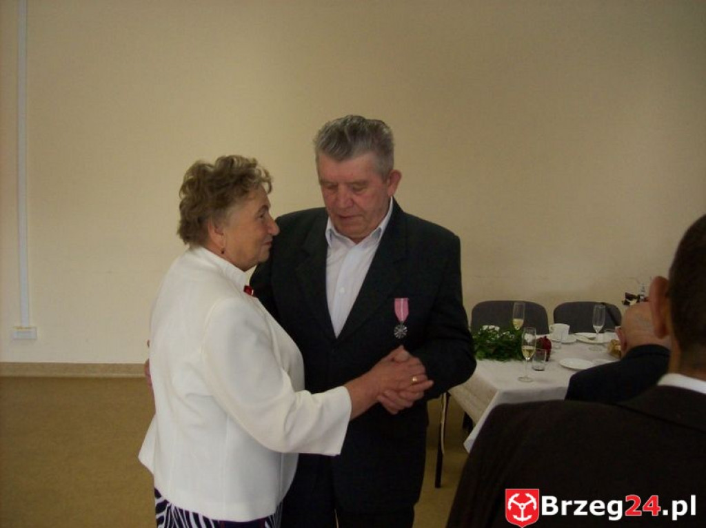 ODZNACZENIA ZA DŁUGOLETNIE POŻYCIE MAŁŻEŃSKIE W GMINIE LUBSZA