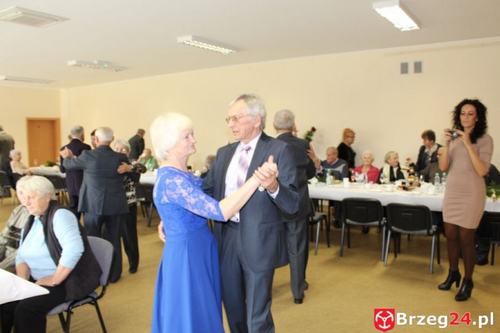 ODZNACZENIA ZA DŁUGOLETNIE POŻYCIE MAŁŻEŃSKIE W GMINIE LUBSZA