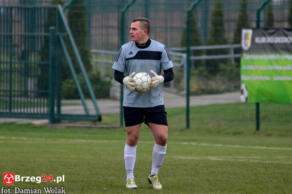 LZS Starowice pewnie pokonuje MKS Prudnik 3:0