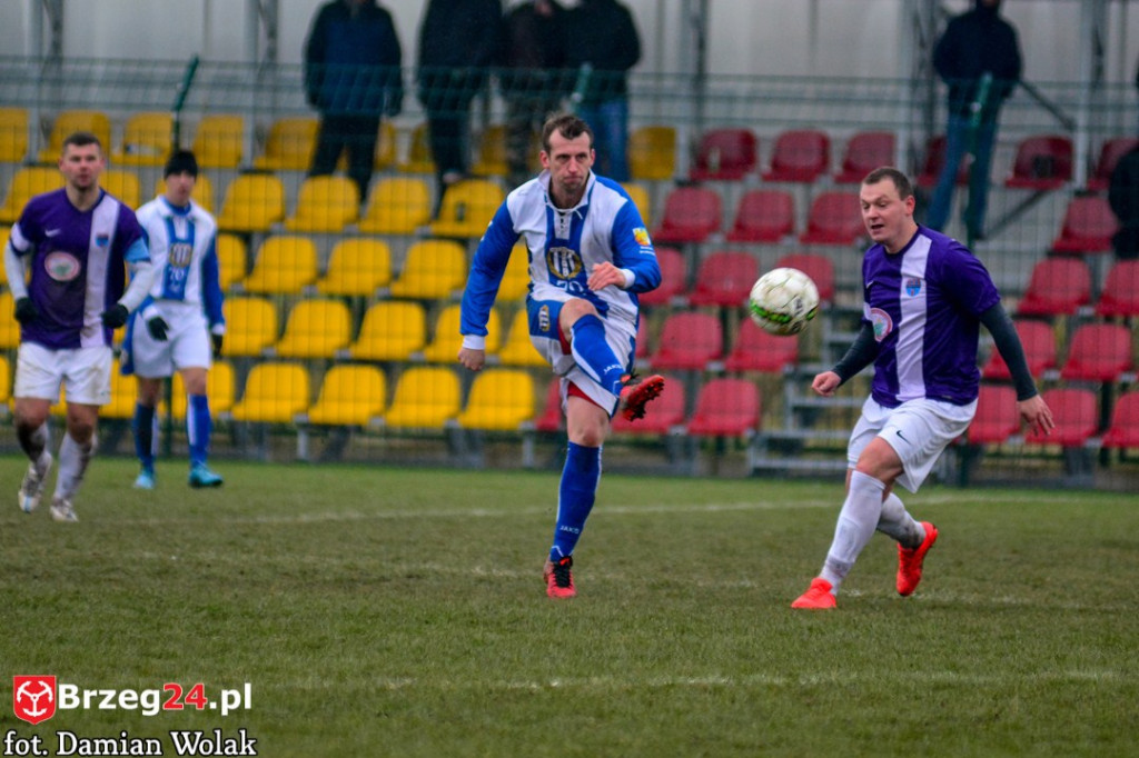 LZS Starowice pewnie pokonuje MKS Prudnik 3:0