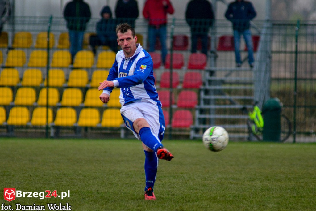 LZS Starowice pewnie pokonuje MKS Prudnik 3:0