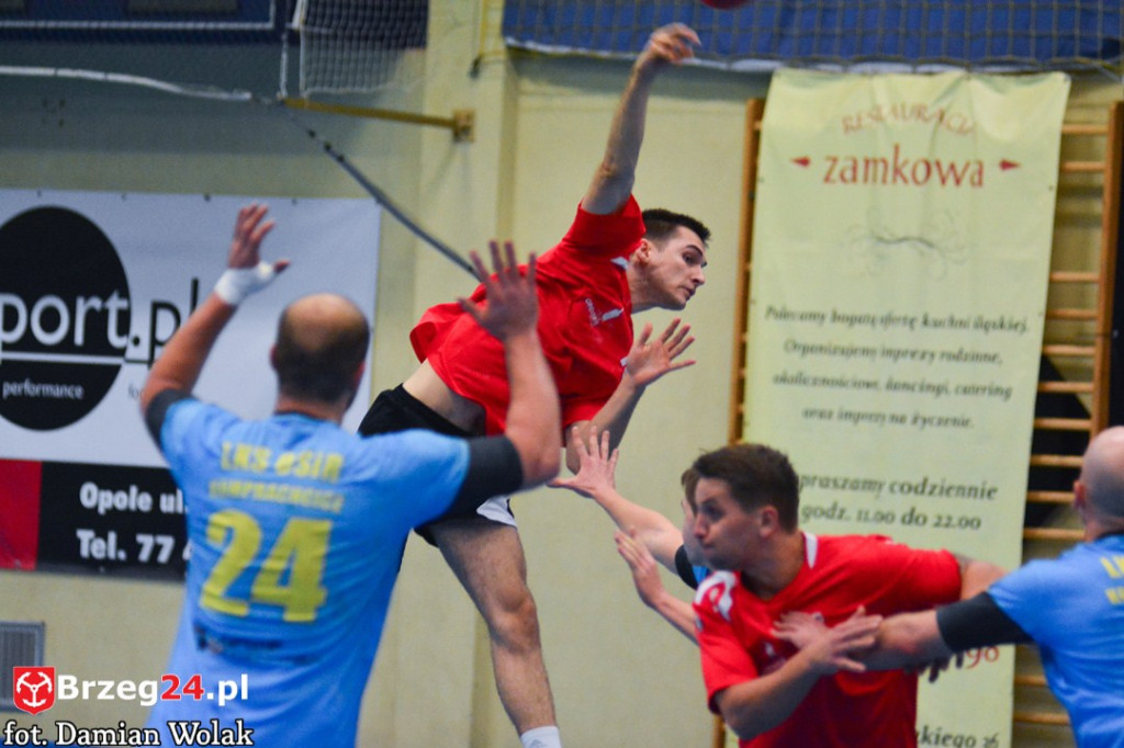 Orlik Brzeg przegrywa w derbach Opolszczyzny z OSIR-em Komprachcice