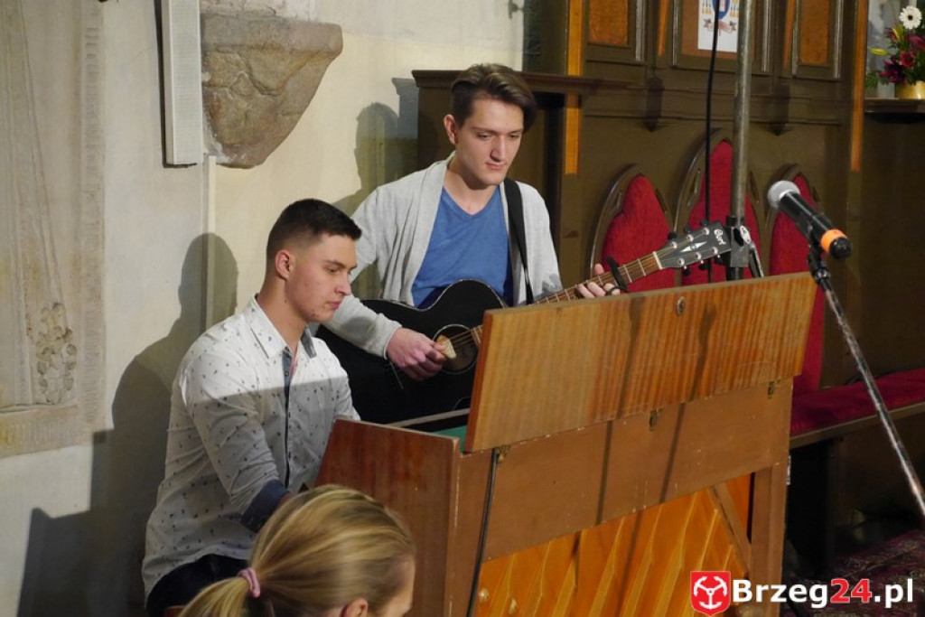 Koncert Laureatów XXI Festiwalu Pieśni Patriotycznej w Pogorzeli [FOTORELACJA i WYNIKI]