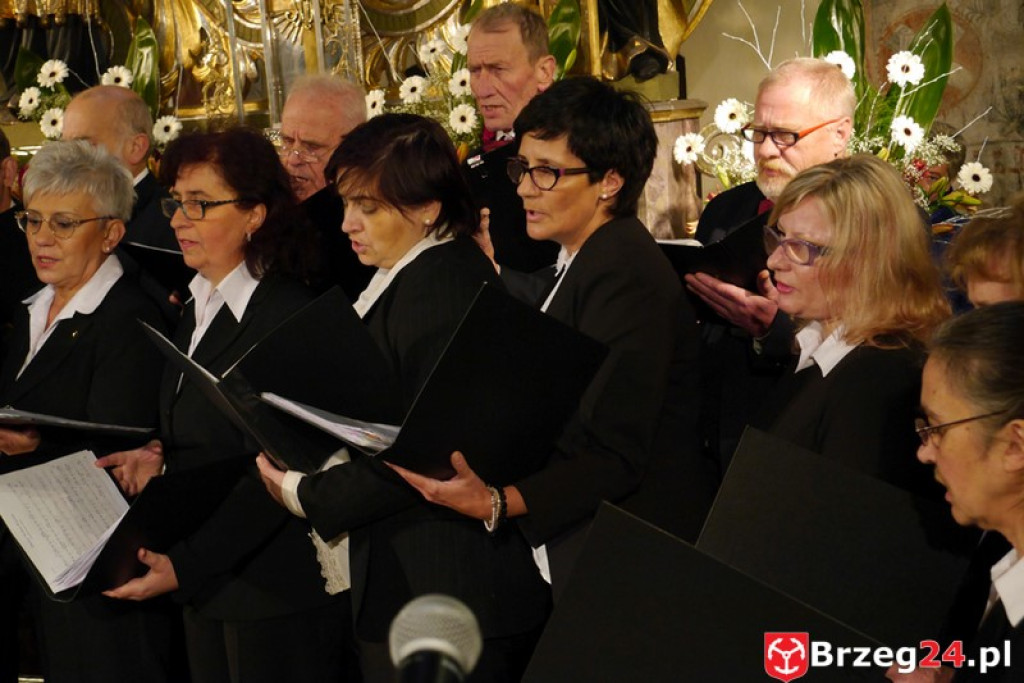 Koncert Laureatów XXI Festiwalu Pieśni Patriotycznej w Pogorzeli [FOTORELACJA i WYNIKI]