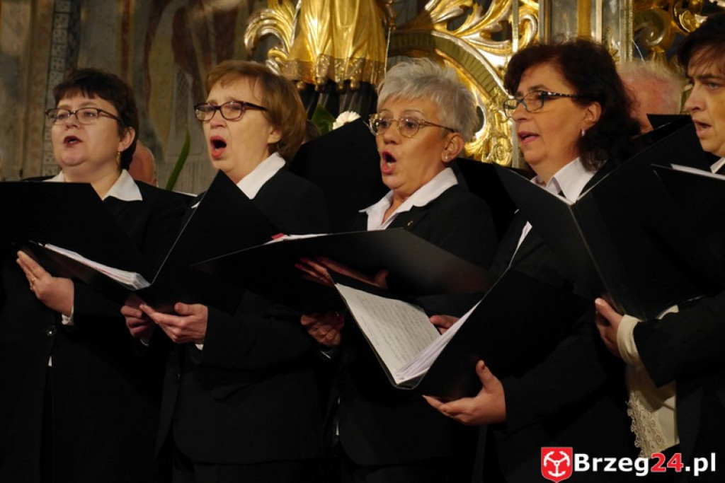 Koncert Laureatów XXI Festiwalu Pieśni Patriotycznej w Pogorzeli [FOTORELACJA i WYNIKI]