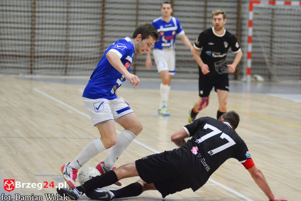 Porażka Gredaru Brzeg z Malwee Łódź
