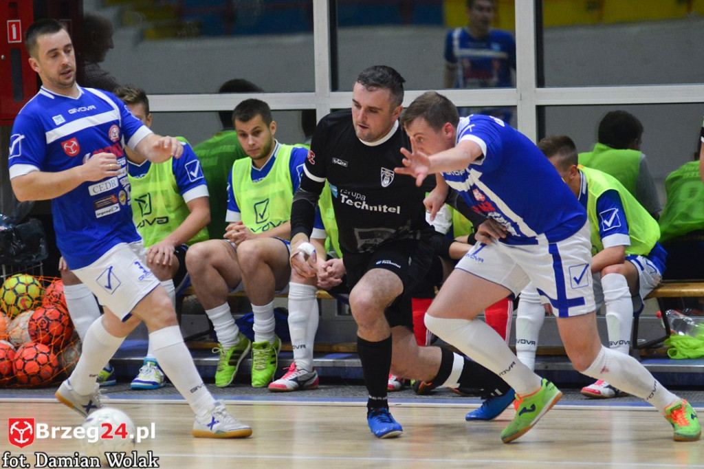 Porażka Gredaru Brzeg z Malwee Łódź