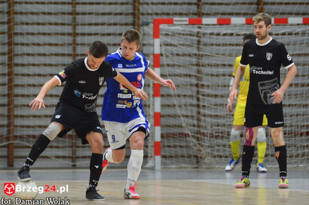 Porażka Gredaru Brzeg z Malwee Łódź